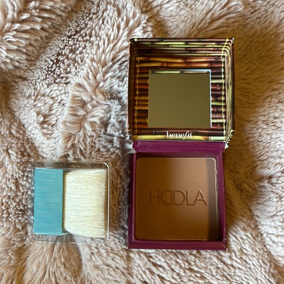 Benefit Cosmetics - Hoola Bronzer - Picture 2 of 2